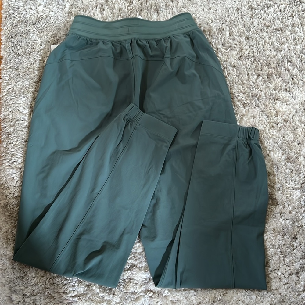 License to Train HR Pant - Picture 10 of 10